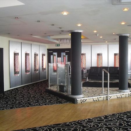 ทิฟฟานี่ส์ โฮเต็ล Hotel แบล็คพูล ภายนอก รูปภาพ