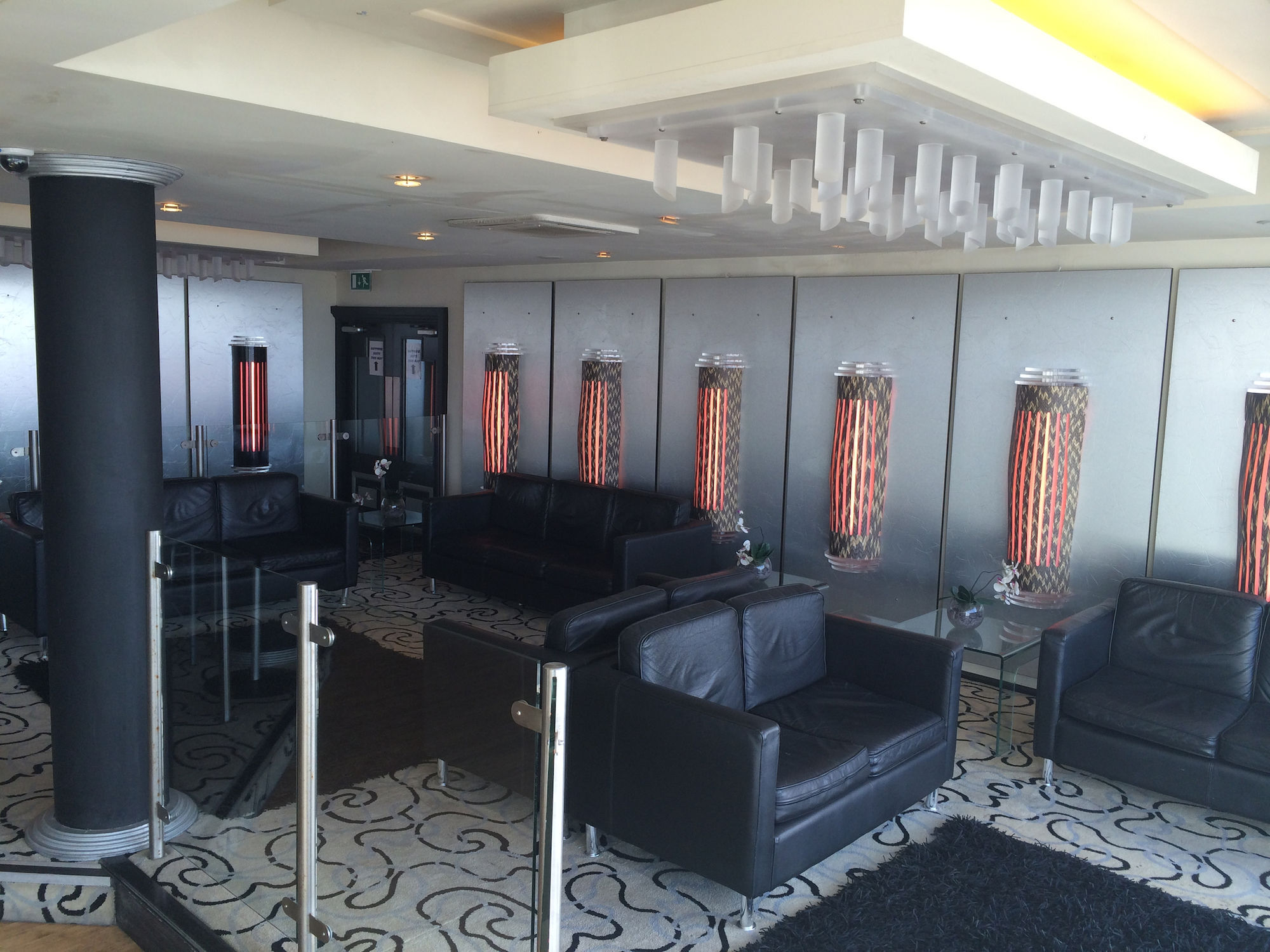 ทิฟฟานี่ส์ โฮเต็ล Hotel แบล็คพูล ภายนอก รูปภาพ
